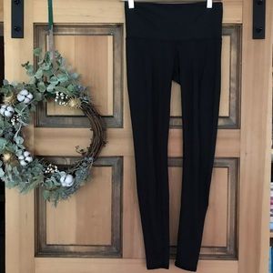 teeki solid black hot pants 🖤